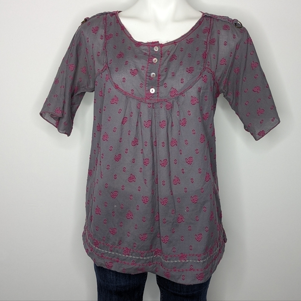 NWOT Chelsea & Violet Grey Pink/Purple Cotton Short Sleeve Blouse S